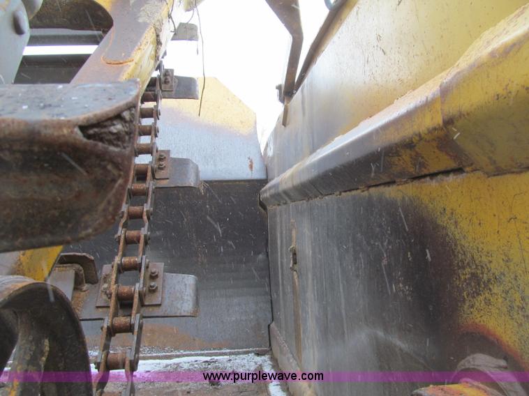 image for item F5967 1974 Caterpillar 613B elevating scraper