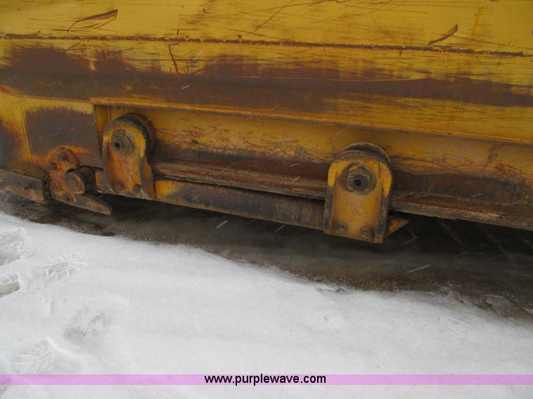 image for item F5967 1974 Caterpillar 613B elevating scraper