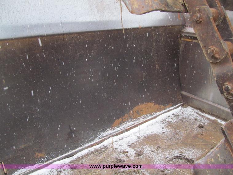 image for item F5967 1974 Caterpillar 613B elevating scraper