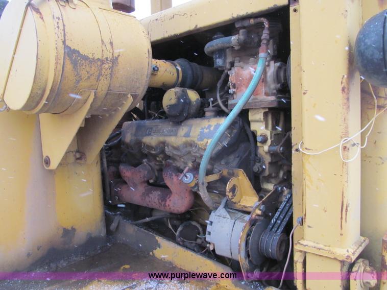 image for item F5967 1974 Caterpillar 613B elevating scraper