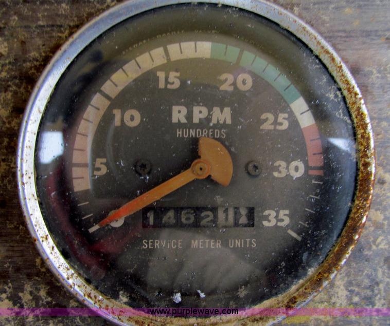 image for item F5967 1974 Caterpillar 613B elevating scraper