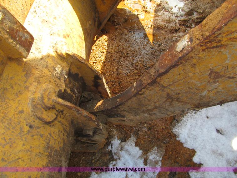 image for item F5968 Caterpillar 953 LGP track loader