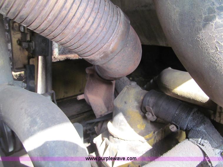 image for item F5968 Caterpillar 953 LGP track loader