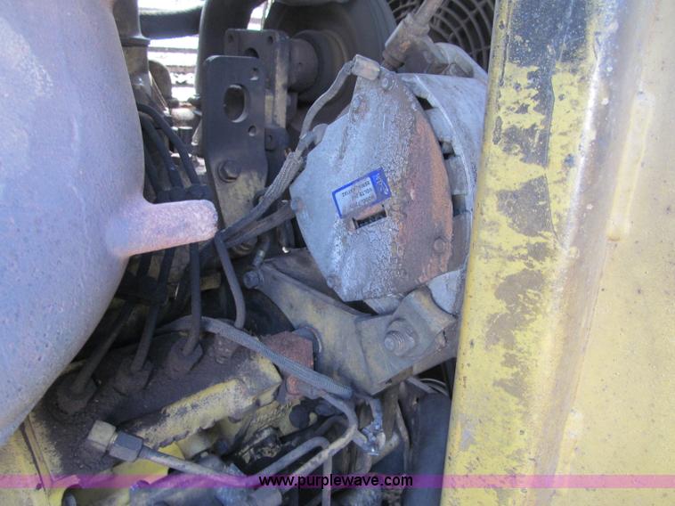 image for item F5968 Caterpillar 953 LGP track loader