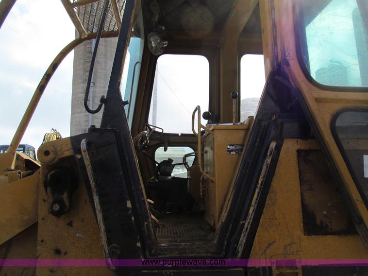 image for item F5968 Caterpillar 953 LGP track loader