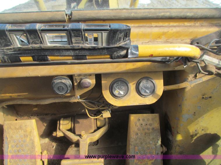 image for item F5968 Caterpillar 953 LGP track loader