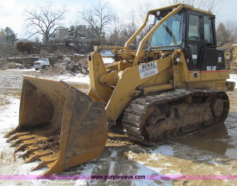 image for item F5969 1983 Caterpillar 963 LGP track loader