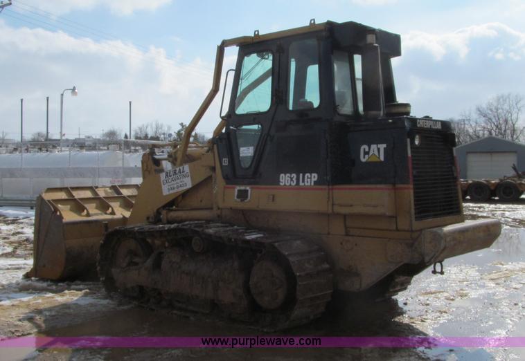 image for item F5969 1983 Caterpillar 963 LGP track loader