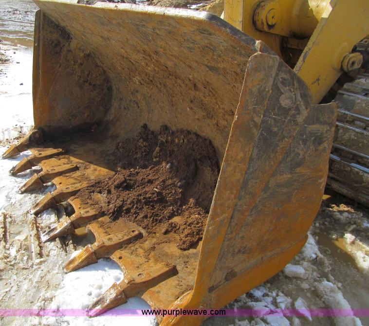 image for item F5969 1983 Caterpillar 963 LGP track loader