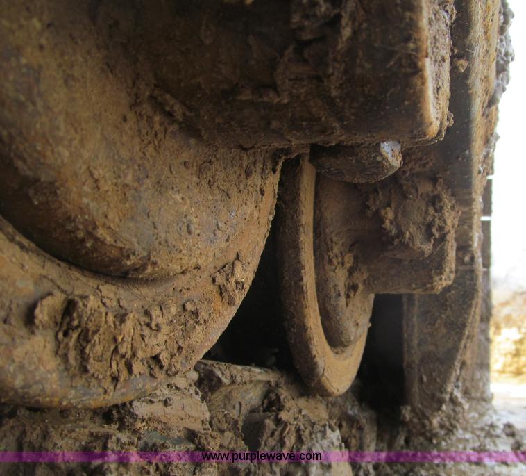 image for item F5969 1983 Caterpillar 963 LGP track loader