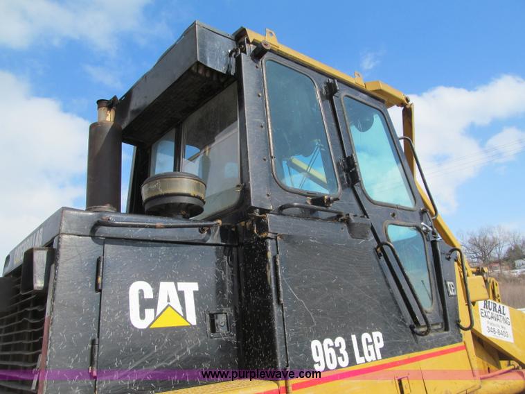 image for item F5969 1983 Caterpillar 963 LGP track loader