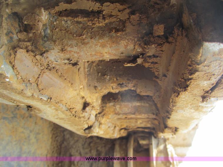 image for item F5969 1983 Caterpillar 963 LGP track loader