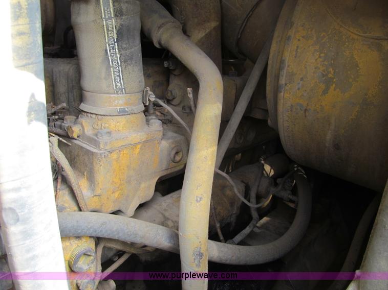 image for item F5969 1983 Caterpillar 963 LGP track loader