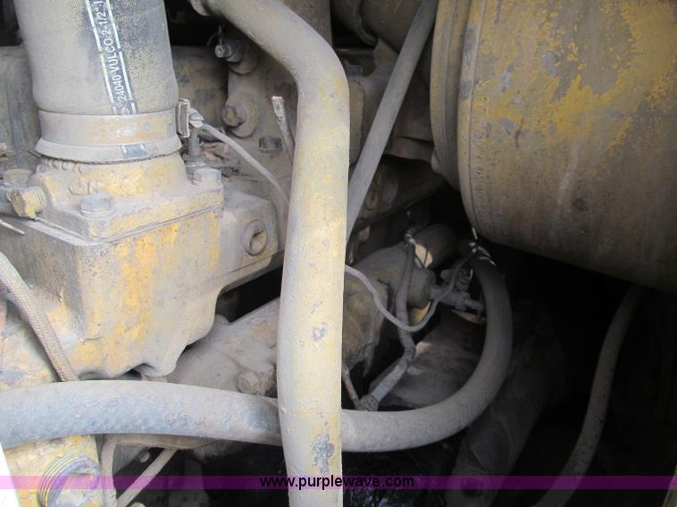 image for item F5969 1983 Caterpillar 963 LGP track loader