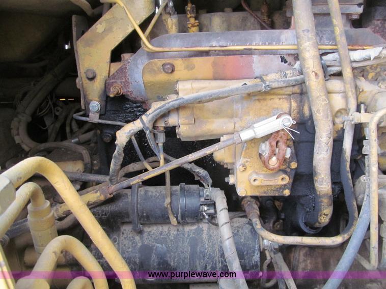 image for item F5969 1983 Caterpillar 963 LGP track loader