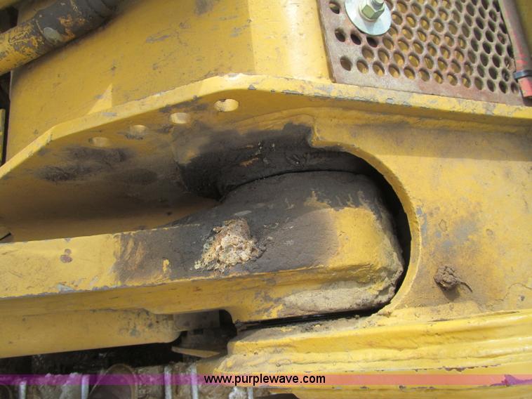 image for item F5969 1983 Caterpillar 963 LGP track loader
