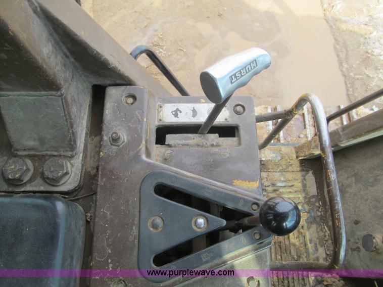 image for item F5969 1983 Caterpillar 963 LGP track loader