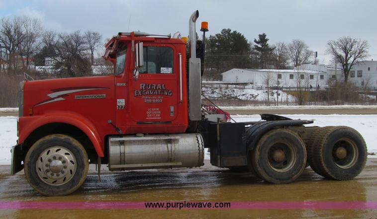 image for item F5971 1985 International F-9370 semi truck