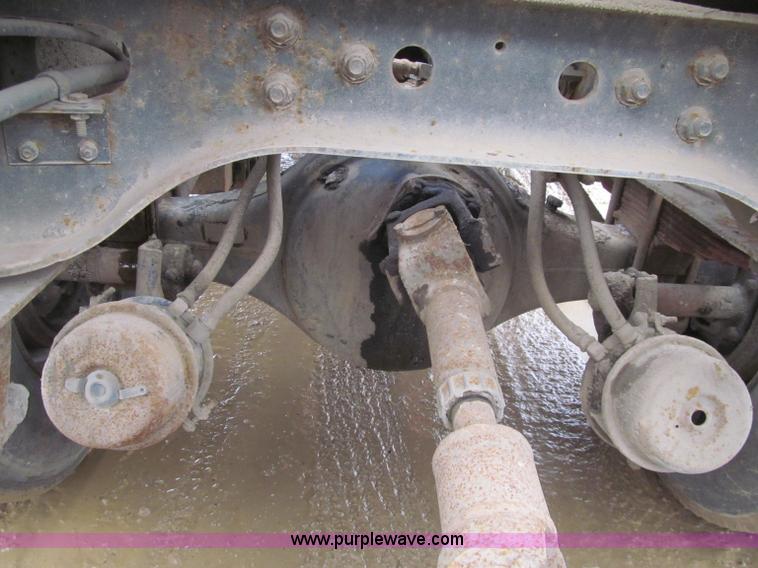 image for item F5971 1985 International F-9370 semi truck