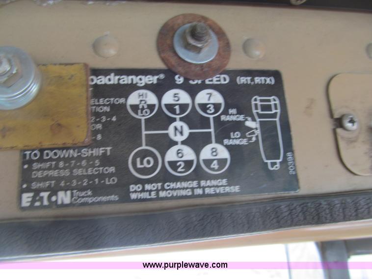 image for item F5971 1985 International F-9370 semi truck