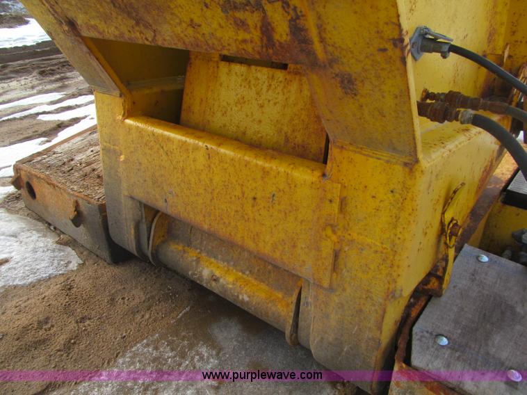 image for item F5972 1991 Rogers triple axle lowboy trailer