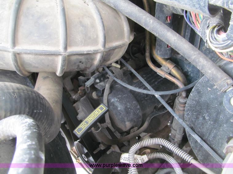 image for item F5973 2001 Ford Econoline E350 Extended van