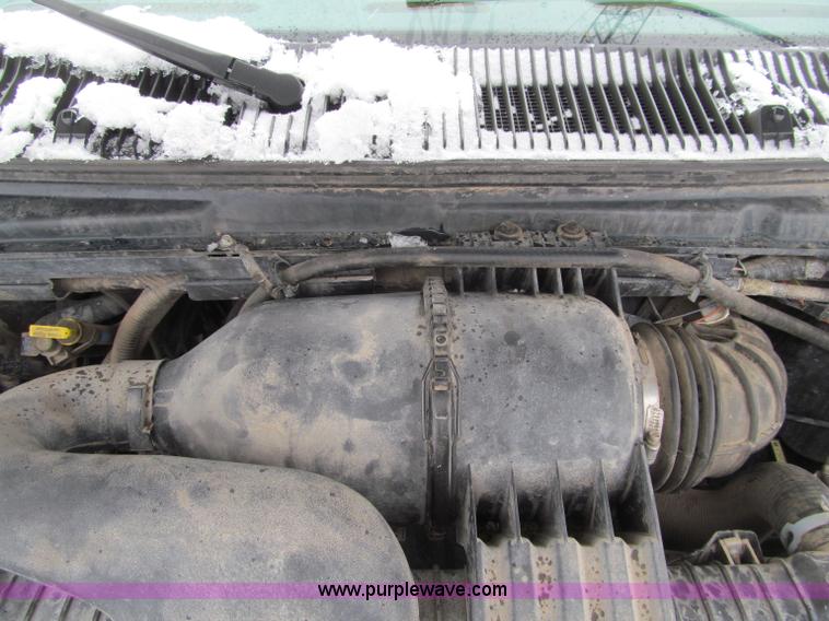 image for item F5973 2001 Ford Econoline E350 Extended van