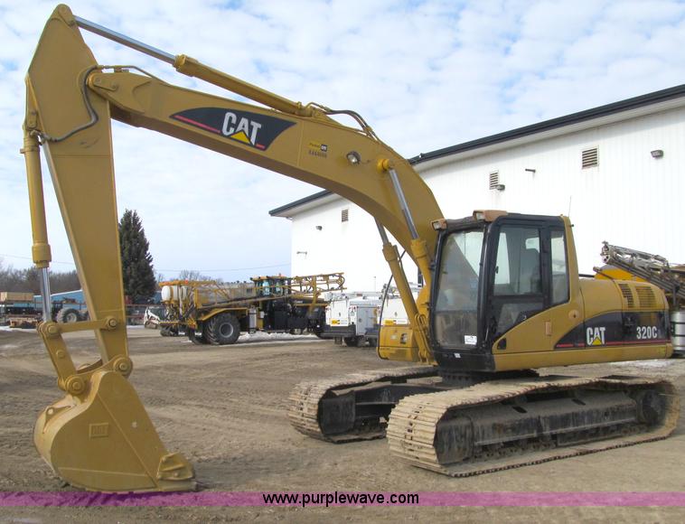 image for item F5999 2006 Caterpillar 320CL excavator
