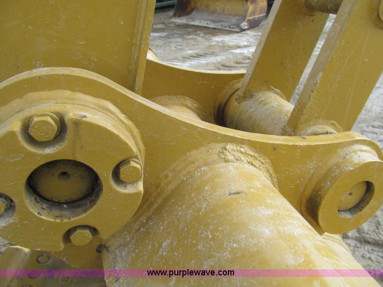 image for item F5999 2006 Caterpillar 320CL excavator