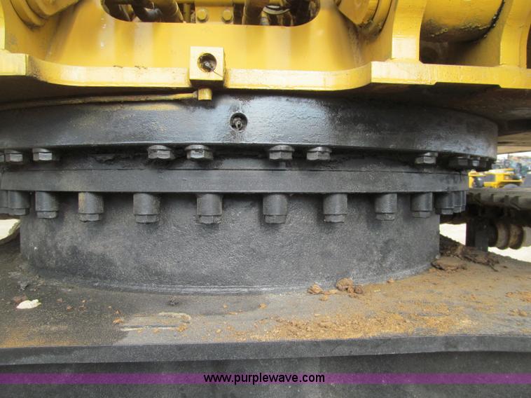 image for item F5999 2006 Caterpillar 320CL excavator