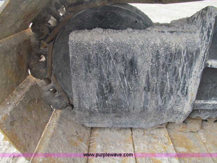 image for item F5999 2006 Caterpillar 320CL excavator