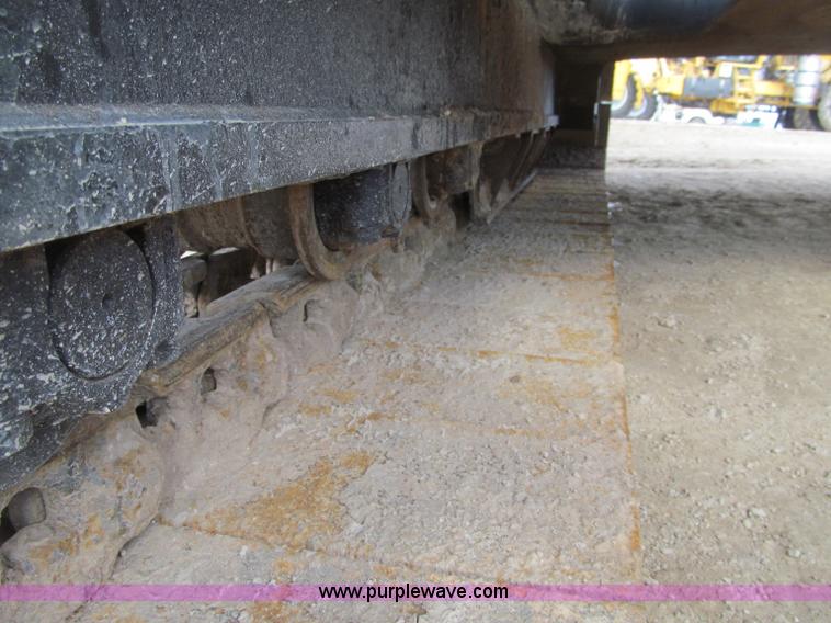 image for item F5999 2006 Caterpillar 320CL excavator