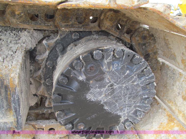 image for item F5999 2006 Caterpillar 320CL excavator