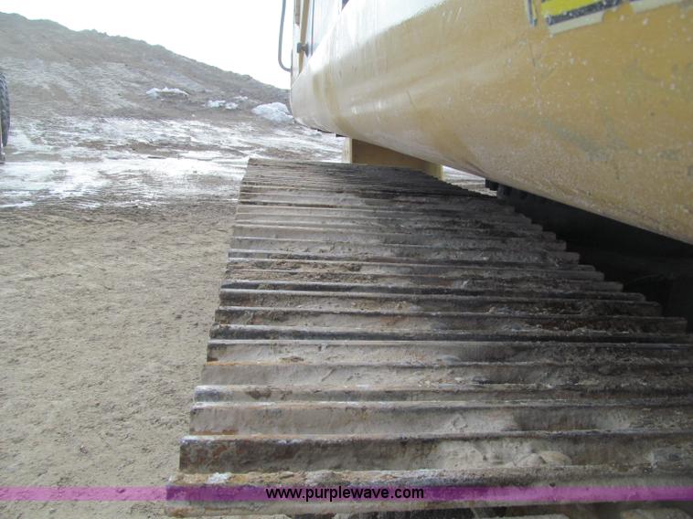 image for item F5999 2006 Caterpillar 320CL excavator