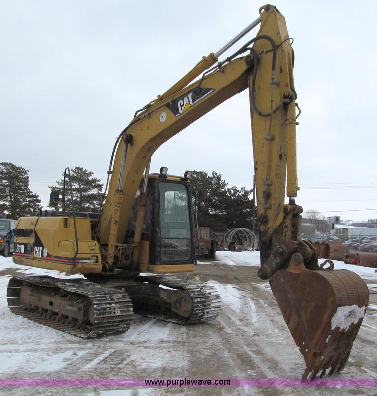 image for item I9817 1998 Caterpillar 311B excavator