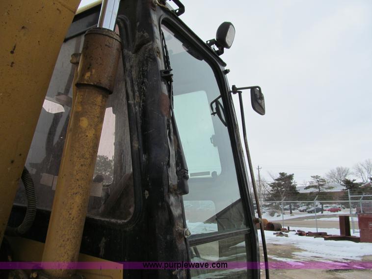 image for item I9817 1998 Caterpillar 311B excavator