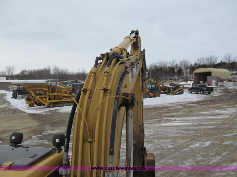 image for item I9817 1998 Caterpillar 311B excavator
