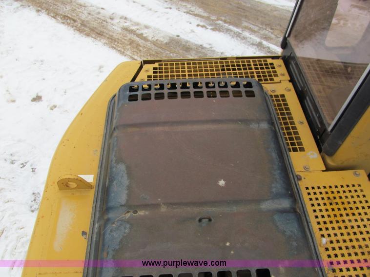 image for item I9817 1998 Caterpillar 311B excavator