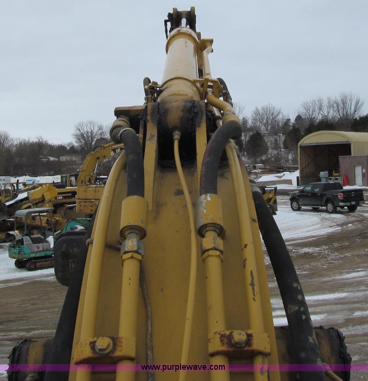 image for item I9817 1998 Caterpillar 311B excavator