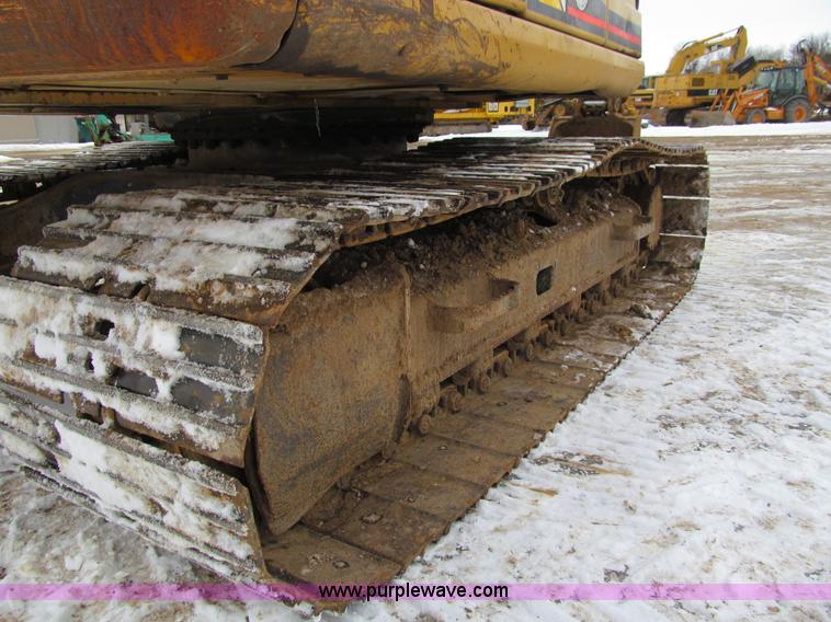 image for item I9817 1998 Caterpillar 311B excavator