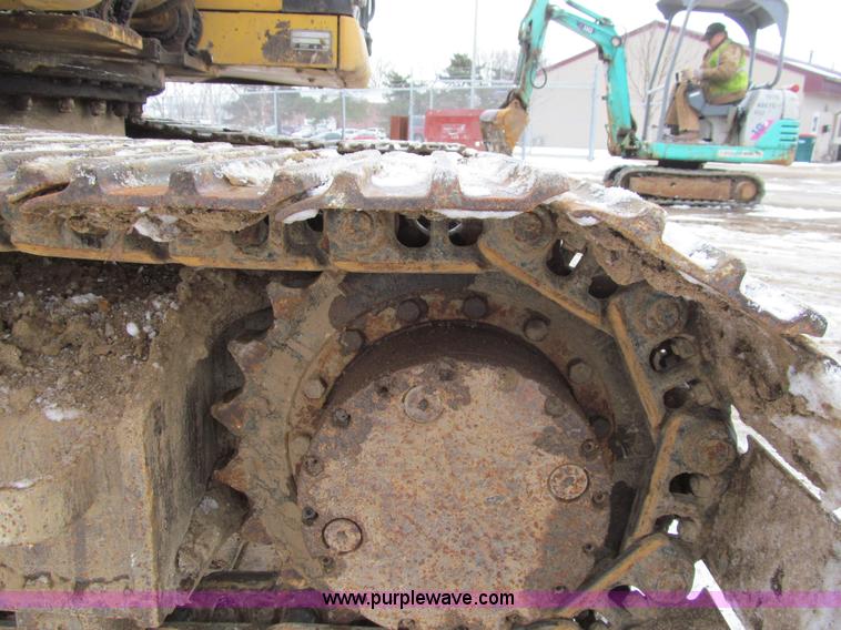 image for item I9817 1998 Caterpillar 311B excavator