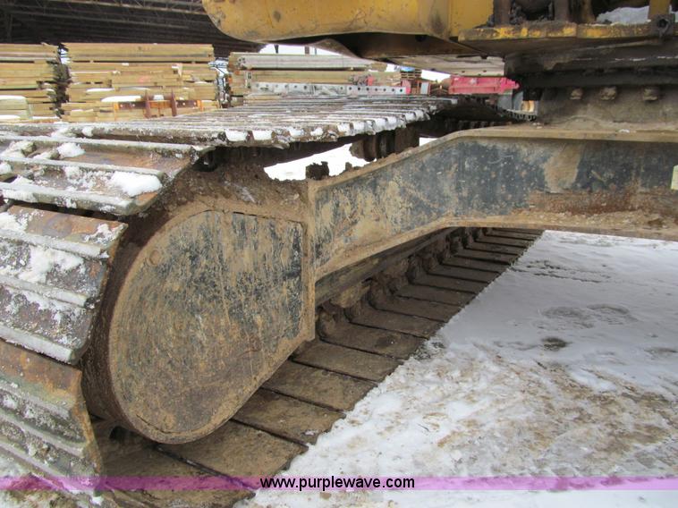 image for item I9817 1998 Caterpillar 311B excavator