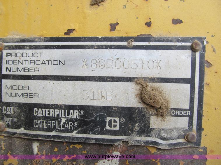 image for item I9817 1998 Caterpillar 311B excavator