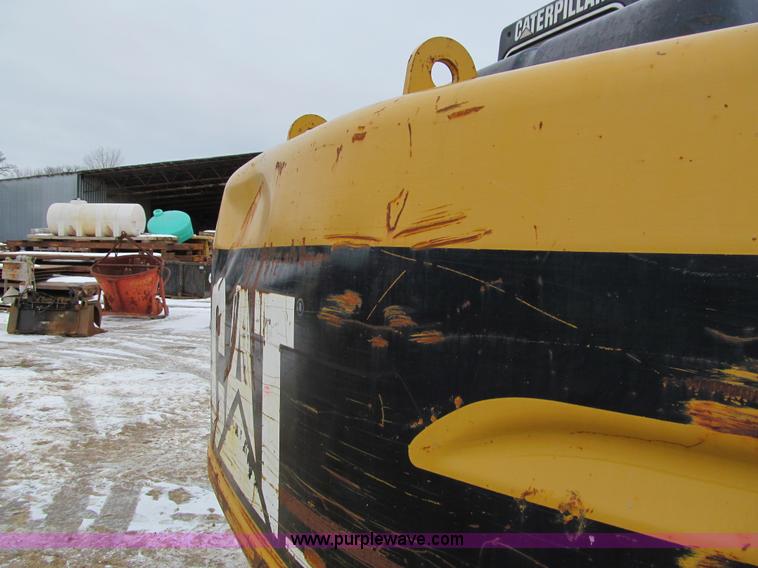 image for item I9817 1998 Caterpillar 311B excavator