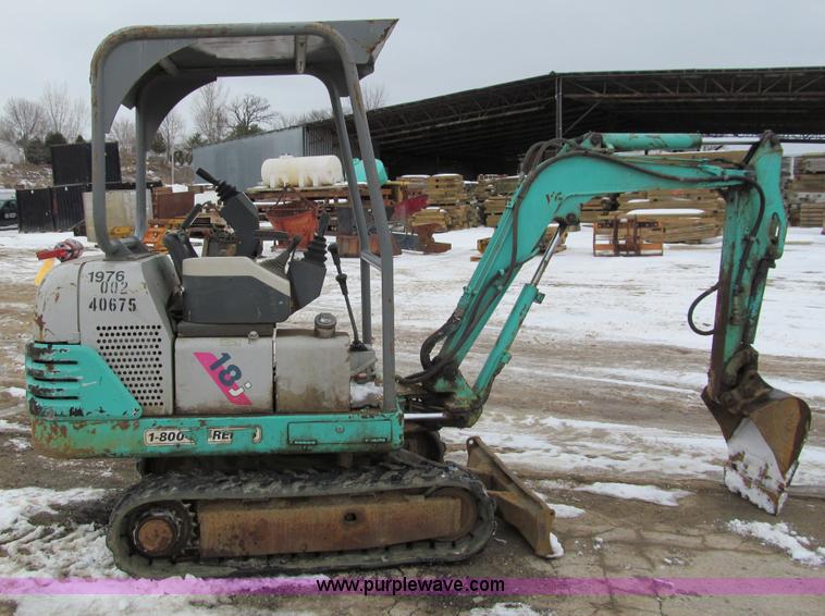 image for item I9818 1998 IHI 18J mini excavator