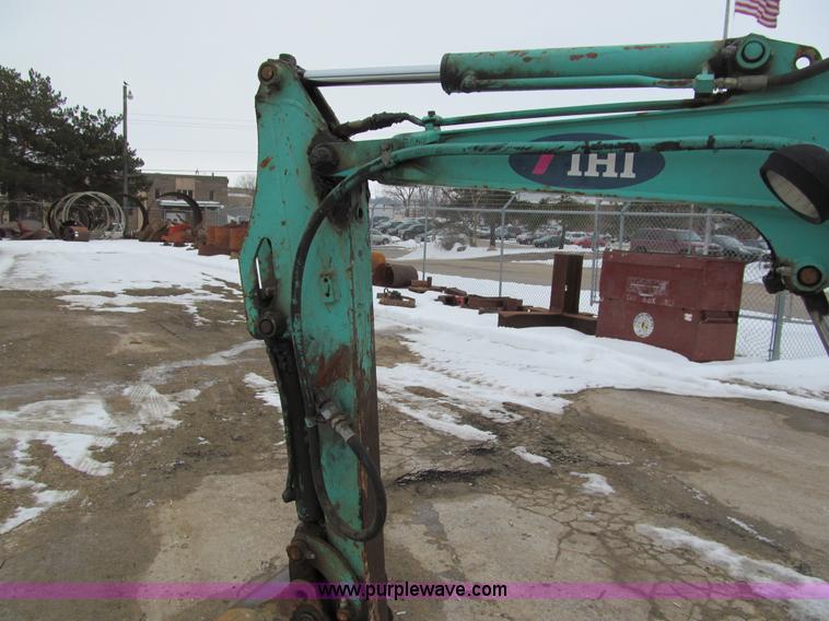 image for item I9818 1998 IHI 18J mini excavator