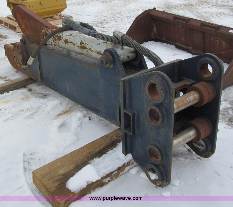 image for item I9824 2004 Dyatec SDR40 hydraulic shear attachment