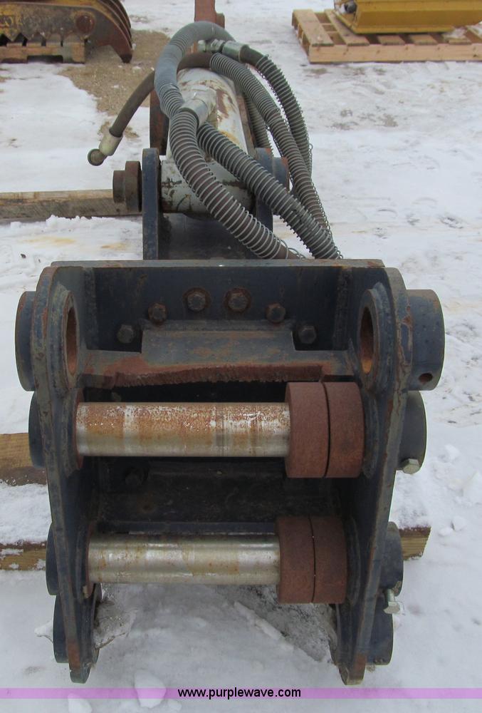 image for item I9824 2004 Dyatec SDR40 hydraulic shear attachment