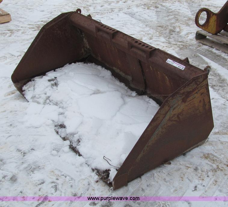 image for item I9825 60" skid steer bucket