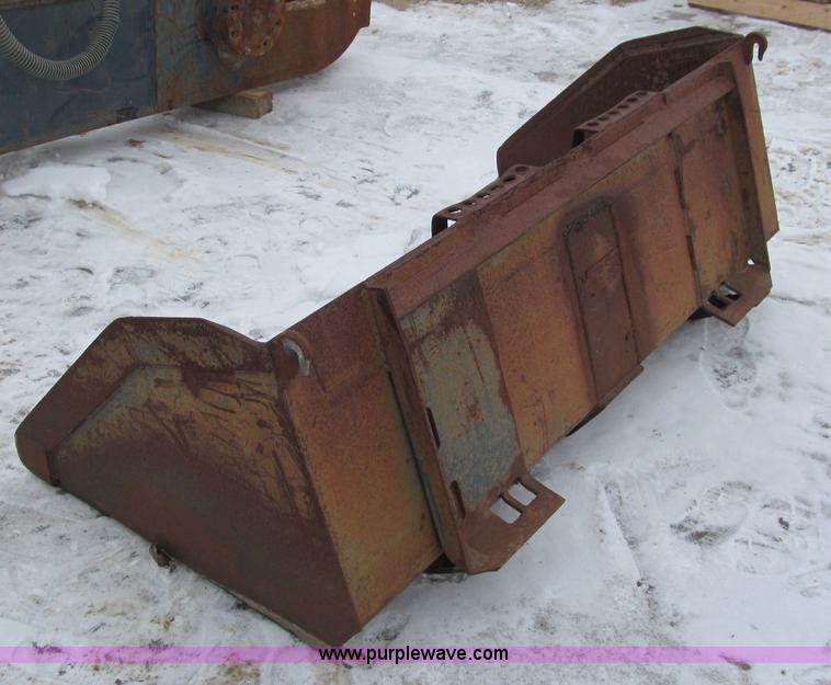 image for item I9825 60" skid steer bucket